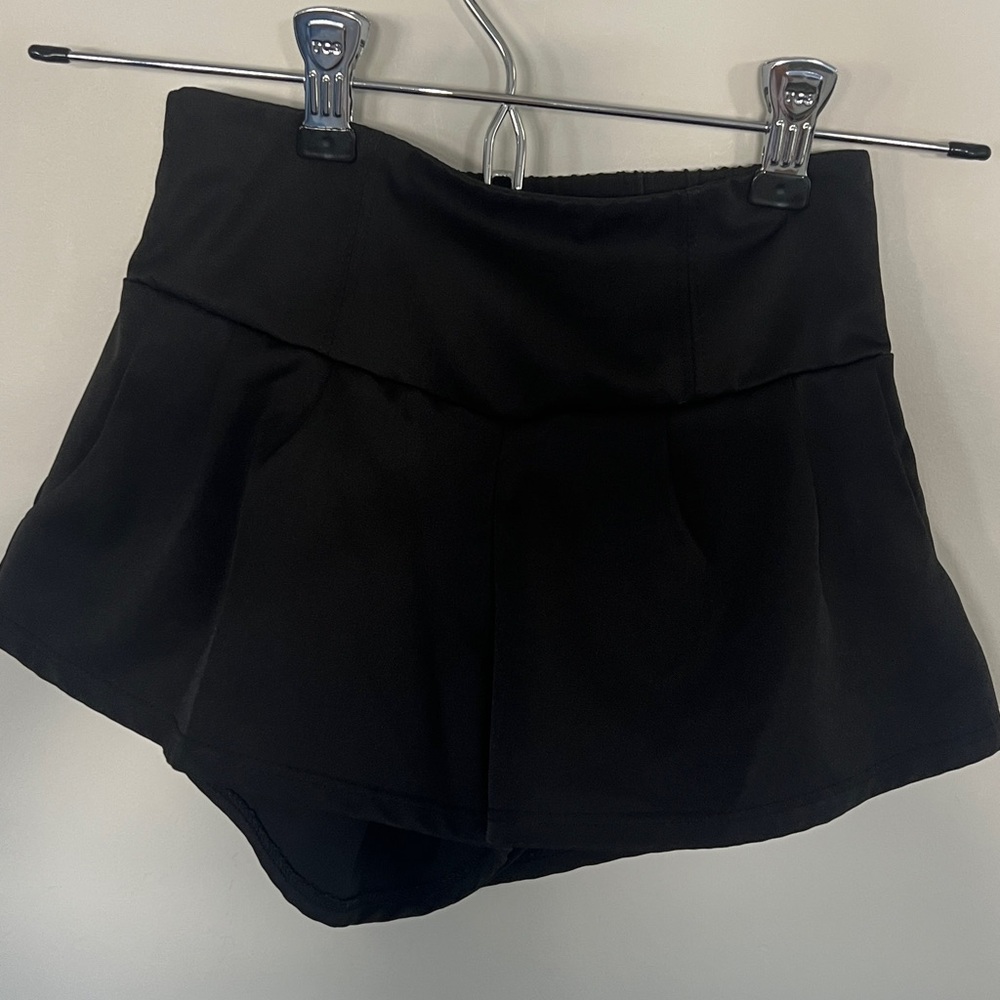 Tiger Friday Skirted Dance Shorts – Black, Child Large